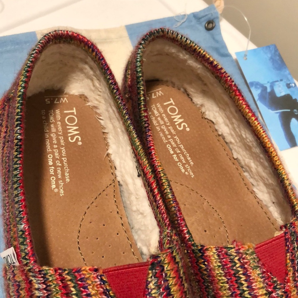 Multi-colored Toms - Picture 3 of 5